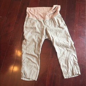 Old Navy Maternity Capris